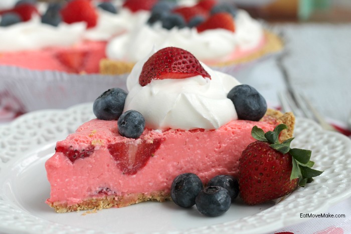 Strawberry Cream Cheese Jello Pie  A Cool, Refreshing 