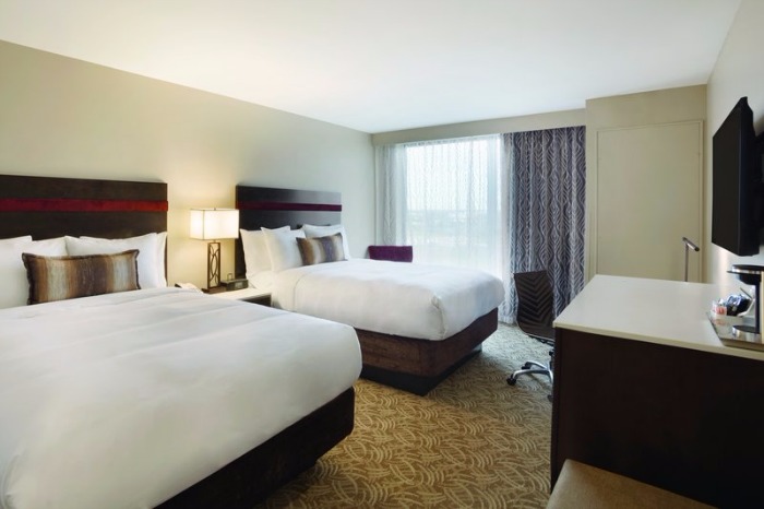 Radisson Hotels Schaumburg | A Modern & Refreshed Radisson Hotel