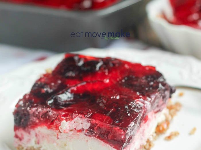 Raspberry pretzel crunch