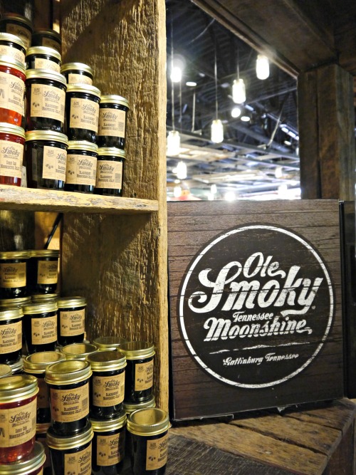 Ole Smoky moonshine jams