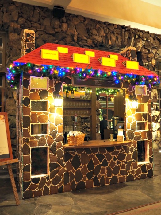 Omni Grove Park Inn gingerbread bar in lobby